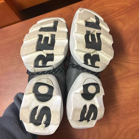 SOREL Women's Kinetic Impact Lace Sneakers Size 6 Athletic Casual Black - Picture 11 of 12